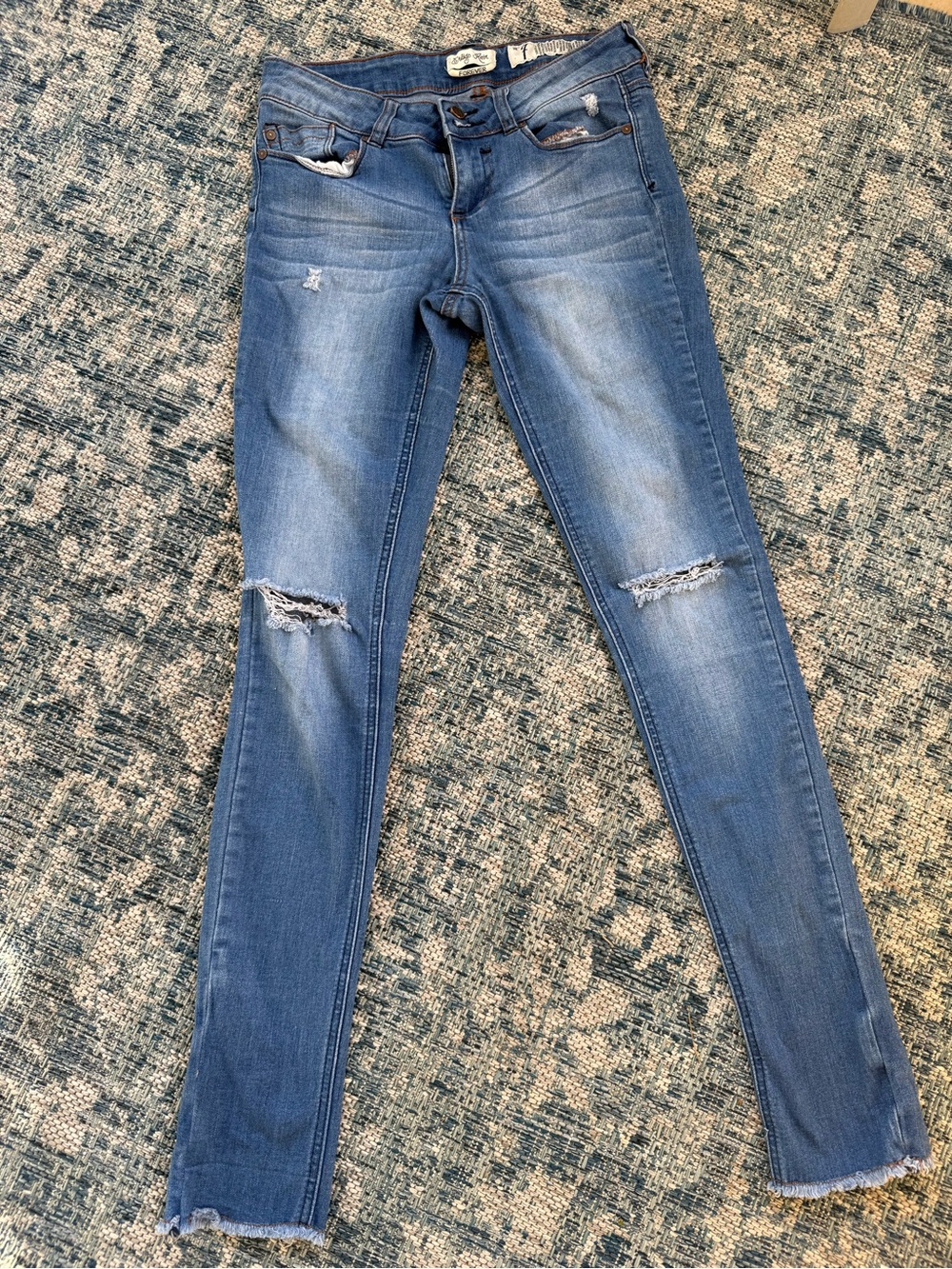 Indigo Rein Women’s Forever Skinny Jeans - Medium Blue Distressed